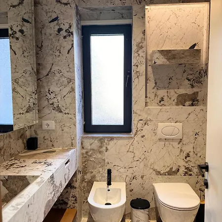 Luxury Flat In 公寓 地拉那