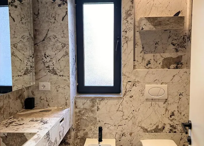 Luxury Flat In Lägenhet Tirana