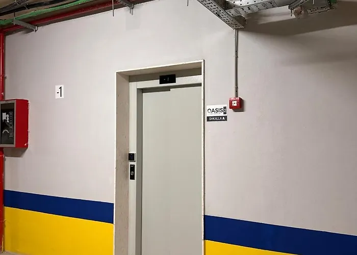 Luxury Flat In Lägenhet Tirana